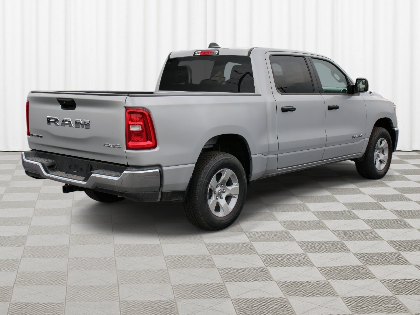 New 2026 Silver Zynith Exterior Paint RAM Big Horn image 32