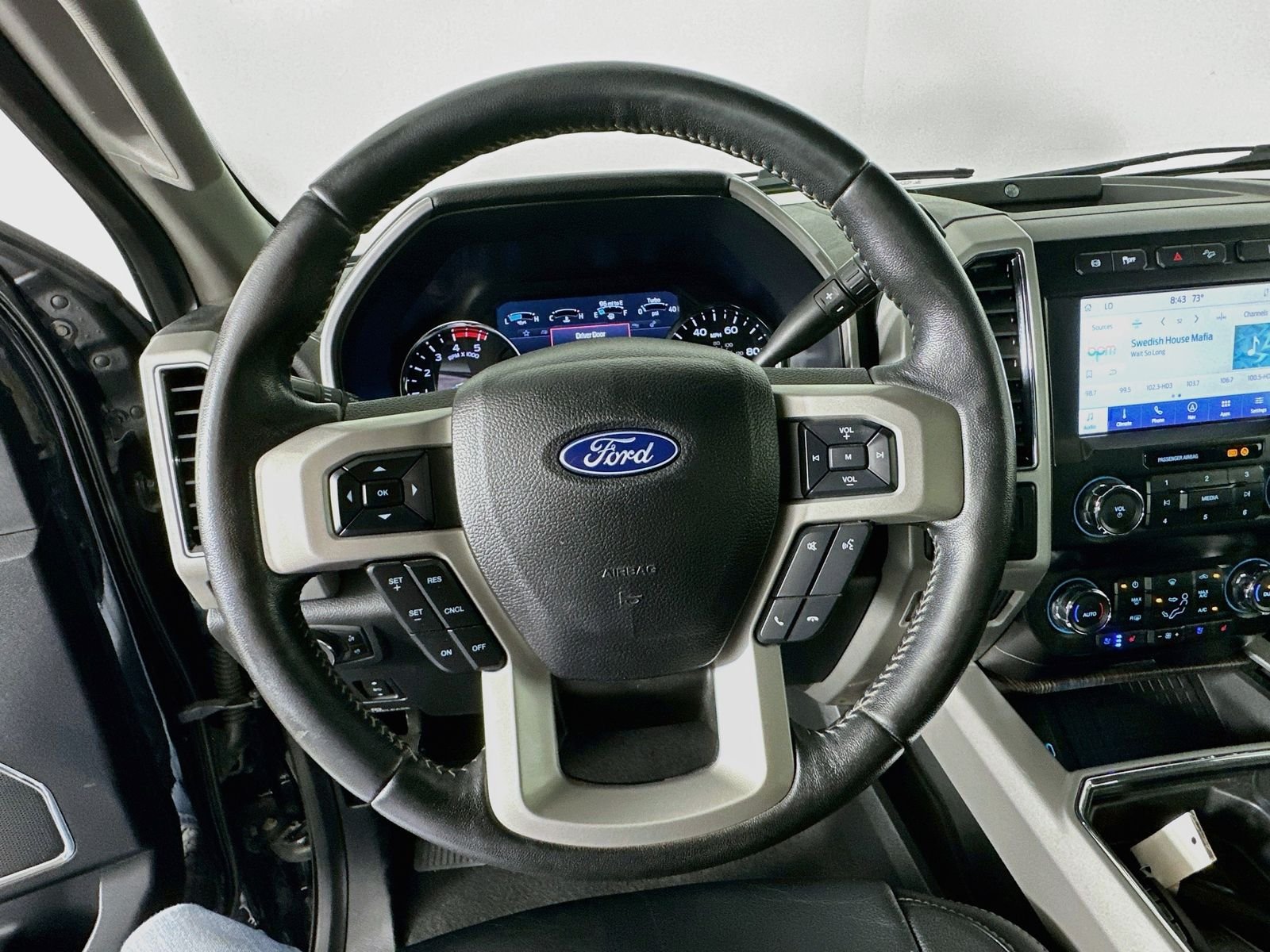 Used 2020 Black Metallic Ford Lariat image 11