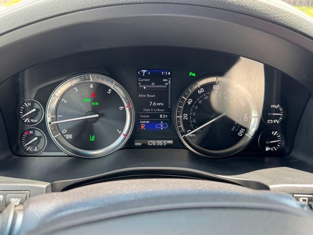 Used 2019 White Lexus 570 image 30