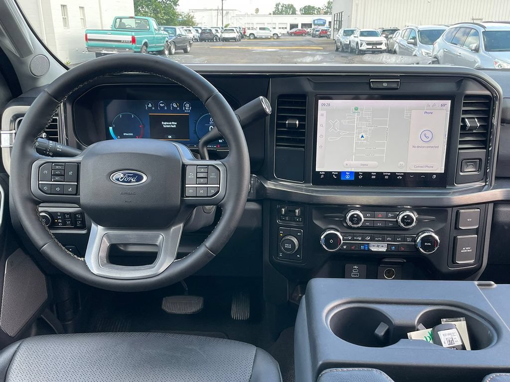 Used 2025 Blue Ford XL image 33