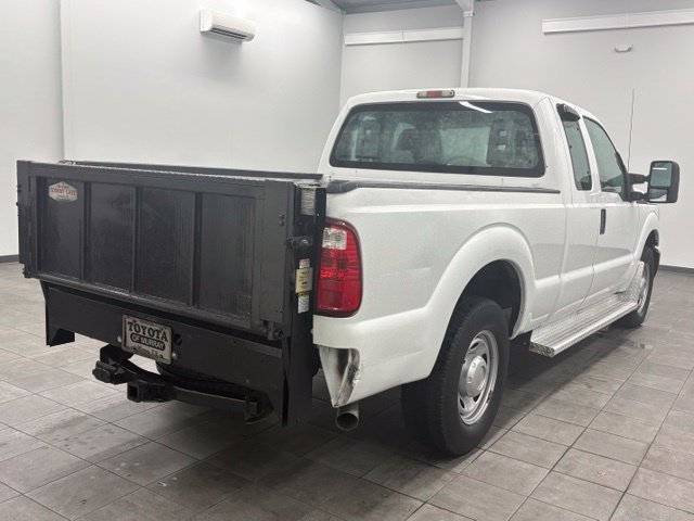 Used 2011 White Ford XL image 2