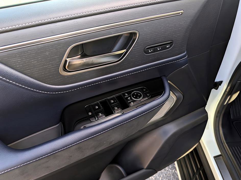 2026 INFINITI QX80 Sport - Photo 10