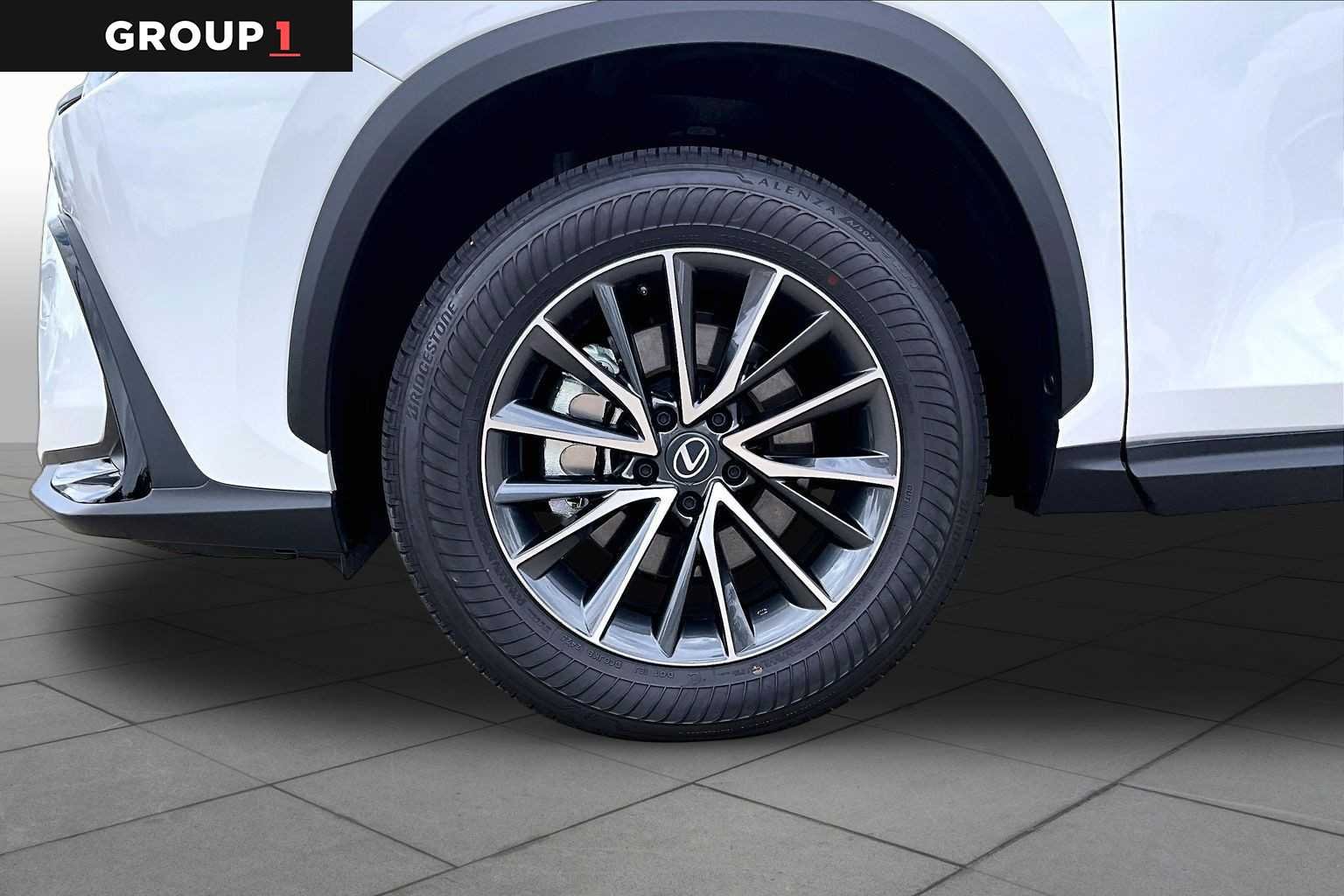 Used 2026 Ultra White Lexus  image 9