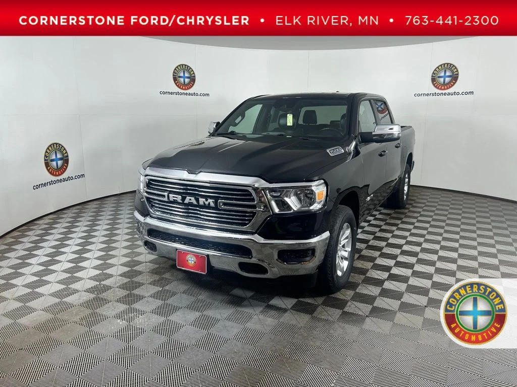2024 RAM 1500 Laramie 4x4 Crew Cab 5'7's photo
