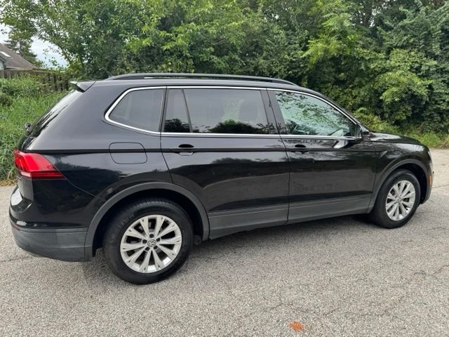 Used 2019 Deep Black Volkswagen 2.0T SE image 5