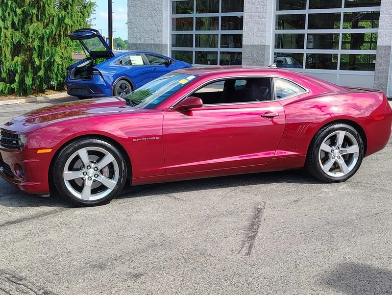 Used 2010 Red Jewel Tintcoat Chevrolet 1SS image 9