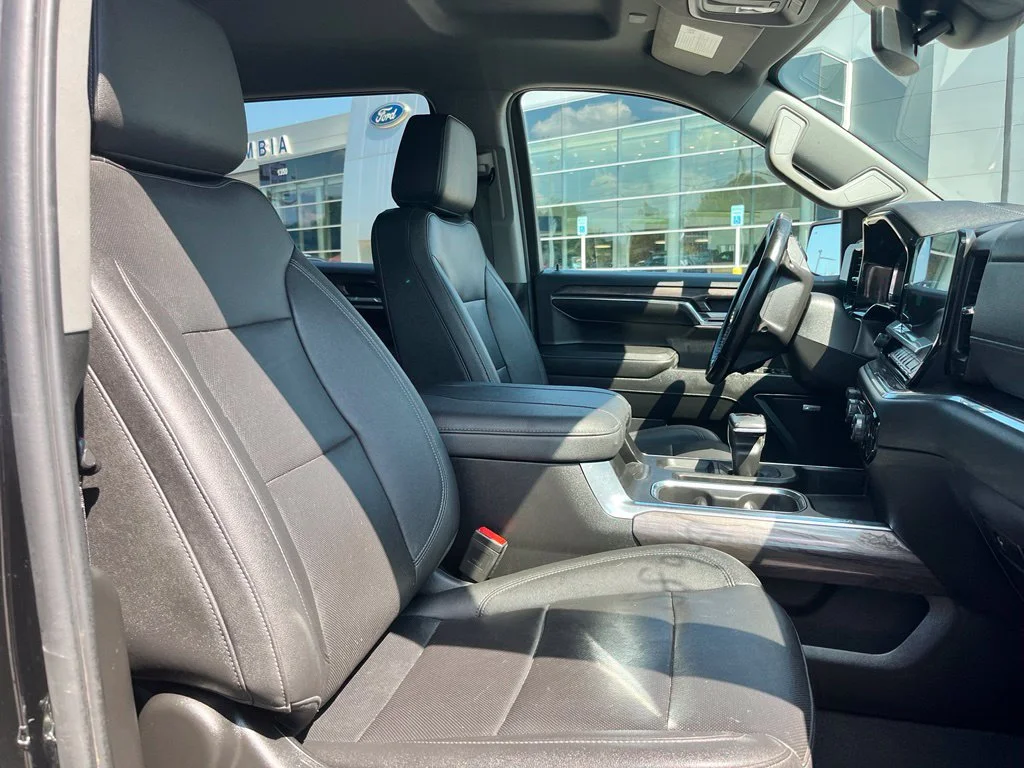 Used 2024 Black Chevrolet LTZ image 7