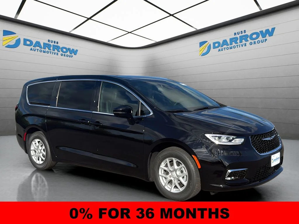 New 2026 Diamond Black Crystal Pearl-Coat Exterior Paint Chrysler Select image 7