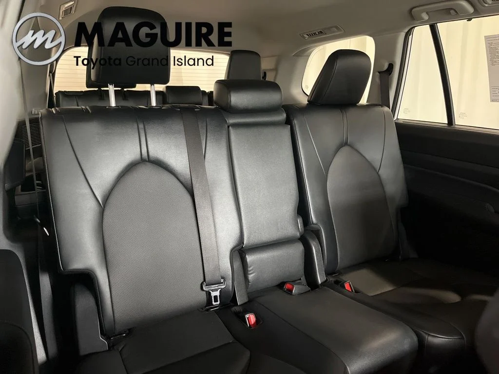 Used 2024 White Toyota XLE image 34