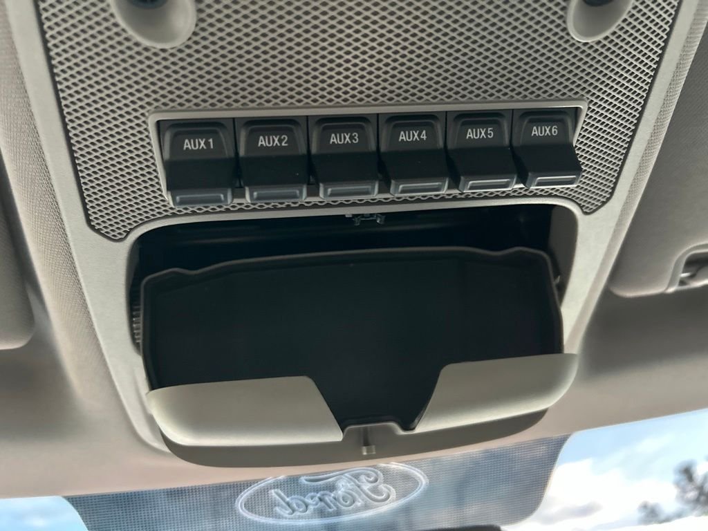 Used 2019 Red Ford XLT image 36