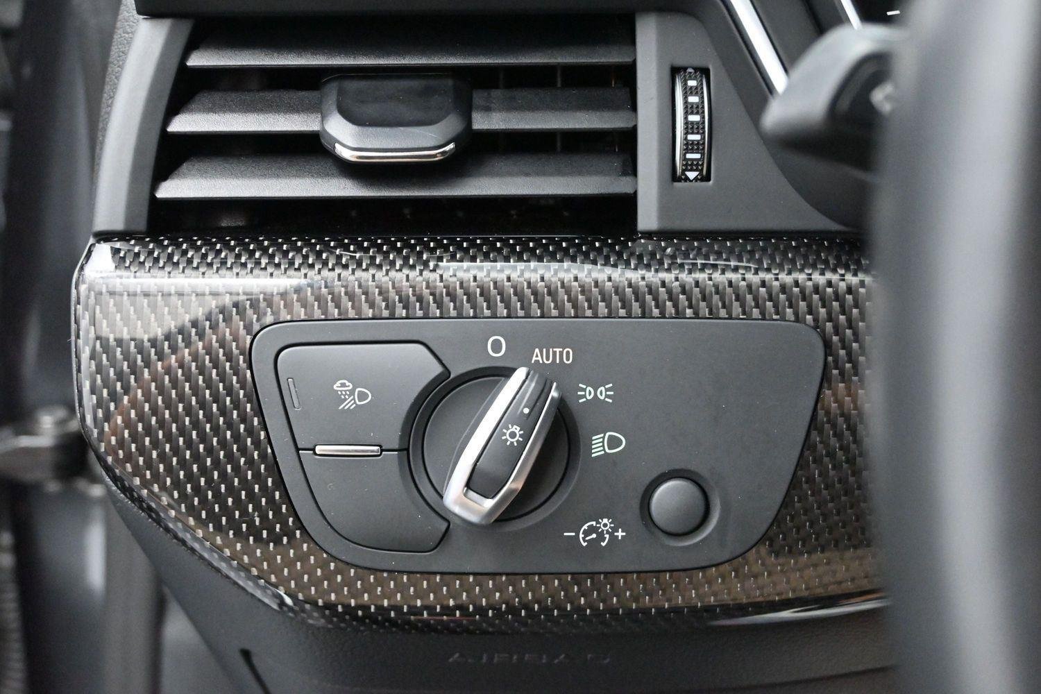 Used 2019 Daytona Gray Pearl Effect Audi Premium Plus image 27