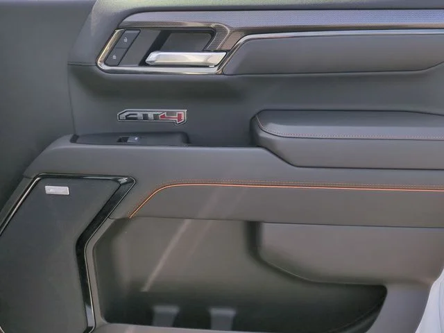Used 2025 White GMC AT4 image 39