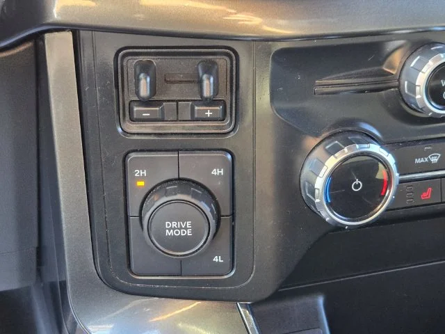 Used 2023 Black Ford XLT image 28