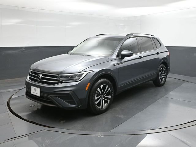 Used 2023  Volkswagen 2.0T S image 1