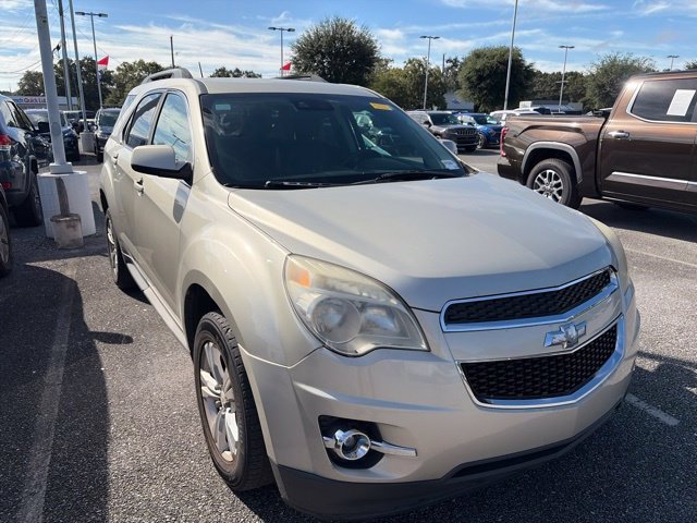 Used 2015 Gold Chevrolet LT image 3
