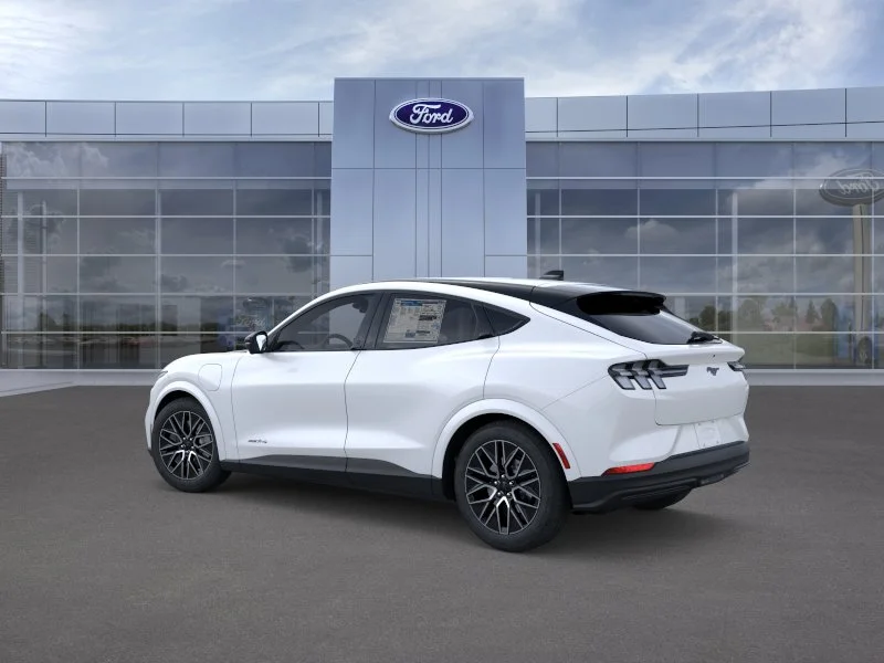 New 2026 Star White Metallic Tri-coat Ford Premium image 26