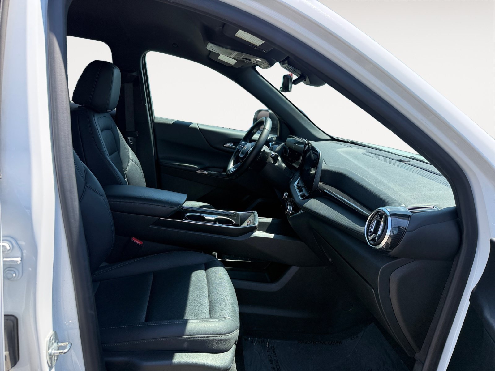 Used 2025 Summit White Chevrolet LT image 19
