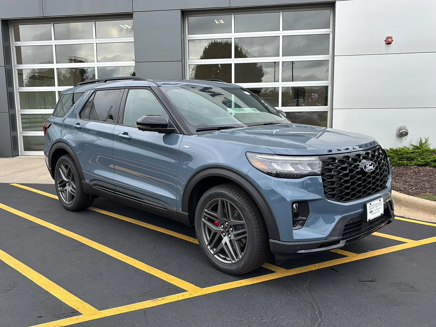 New 2027 Vapor Blue Metallic Ford ST-Line image 2