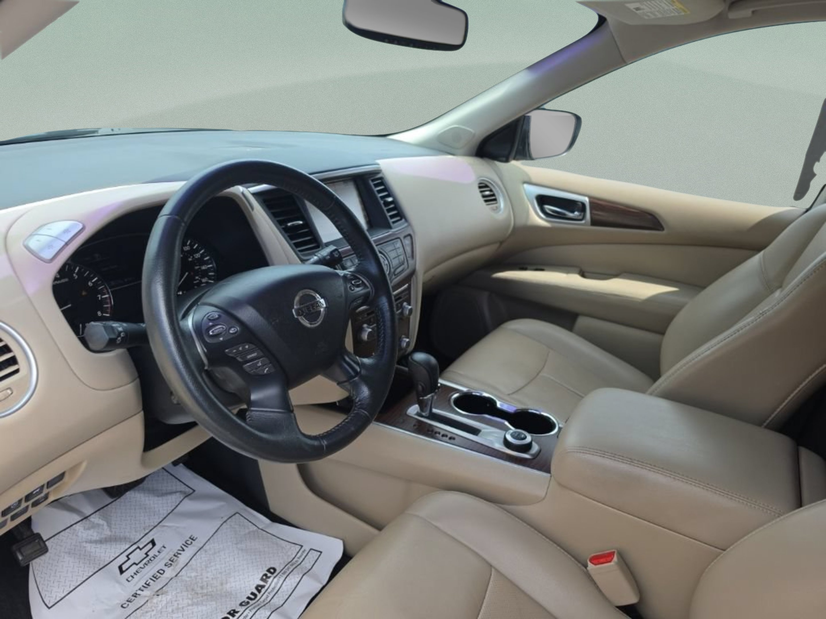 Used 2018 Black Nissan Platinum image 12