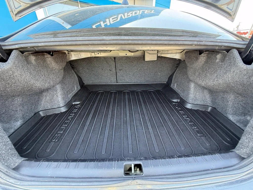Used 2017 Gray Subaru Premium image 10
