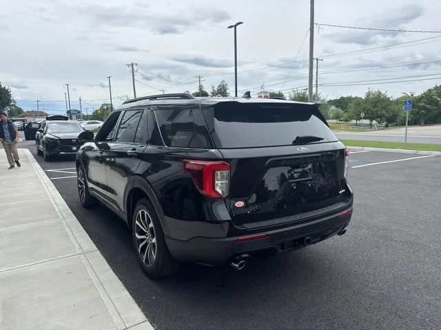 Used 2022 Black Ford ST-Line image 6