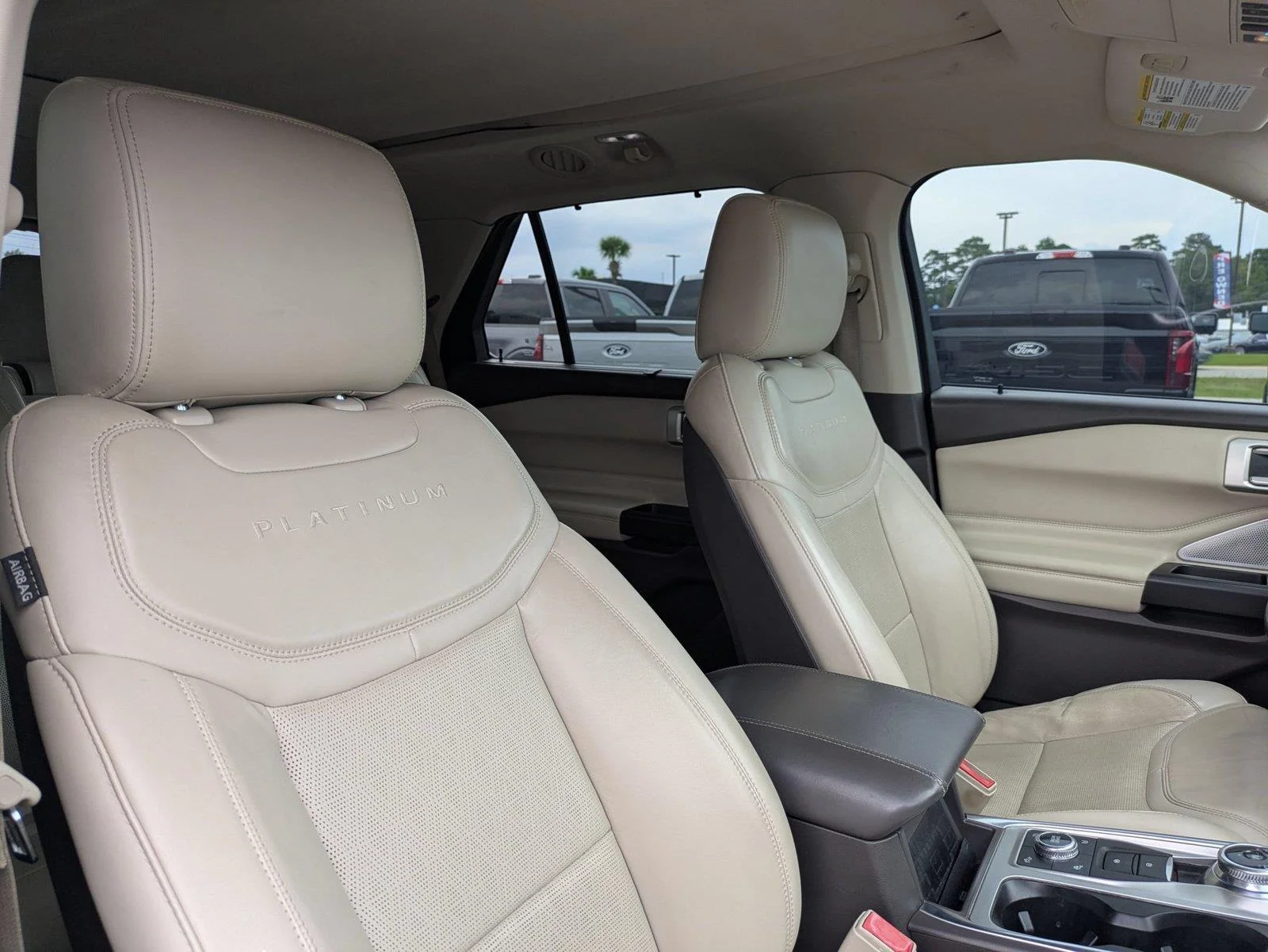 Used 2020 Silver Spruce Metallic Ford Platinum image 32