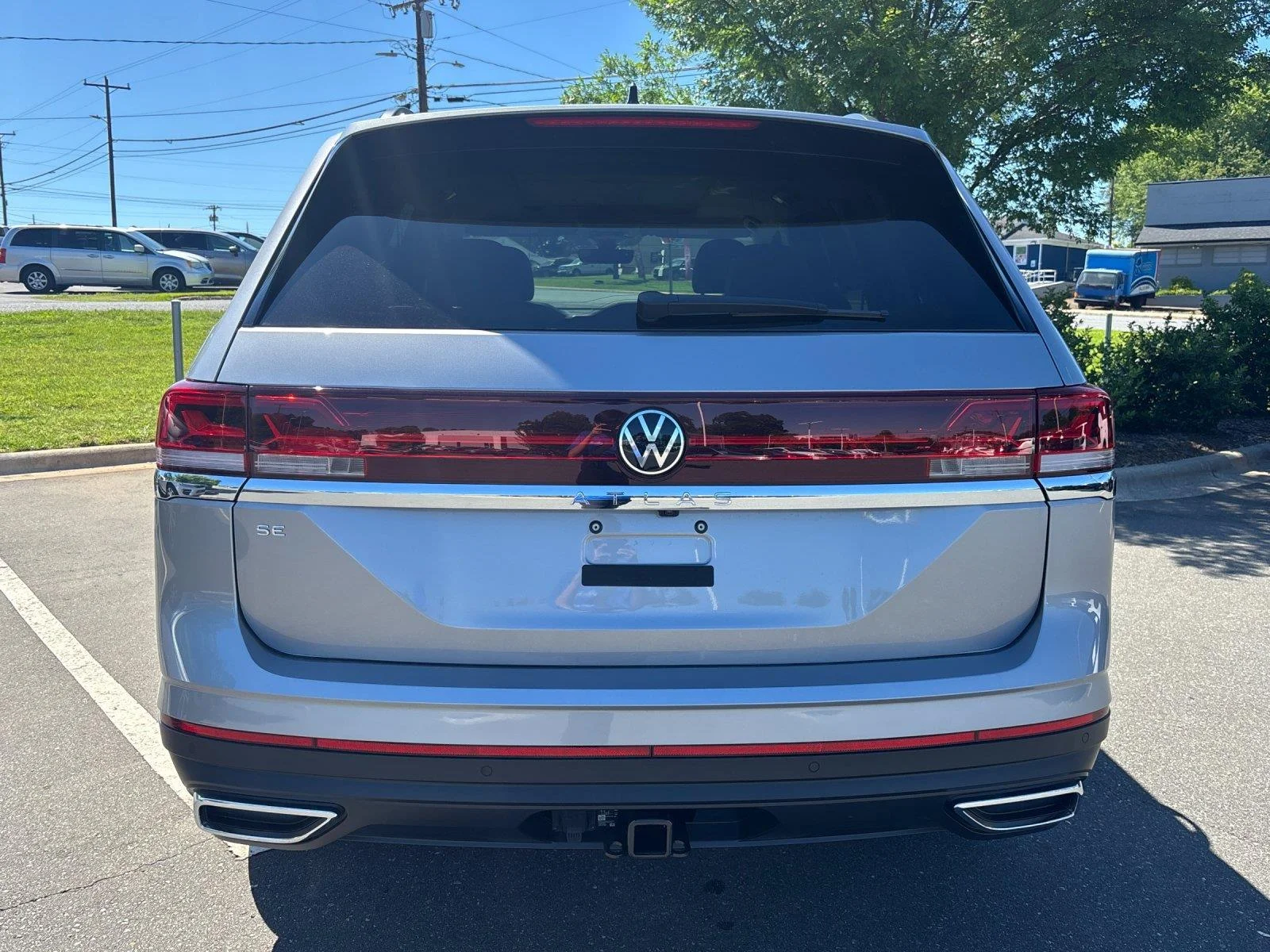 New 2026 silver mist metallic Volkswagen 2.0T SE w/Technology image 4