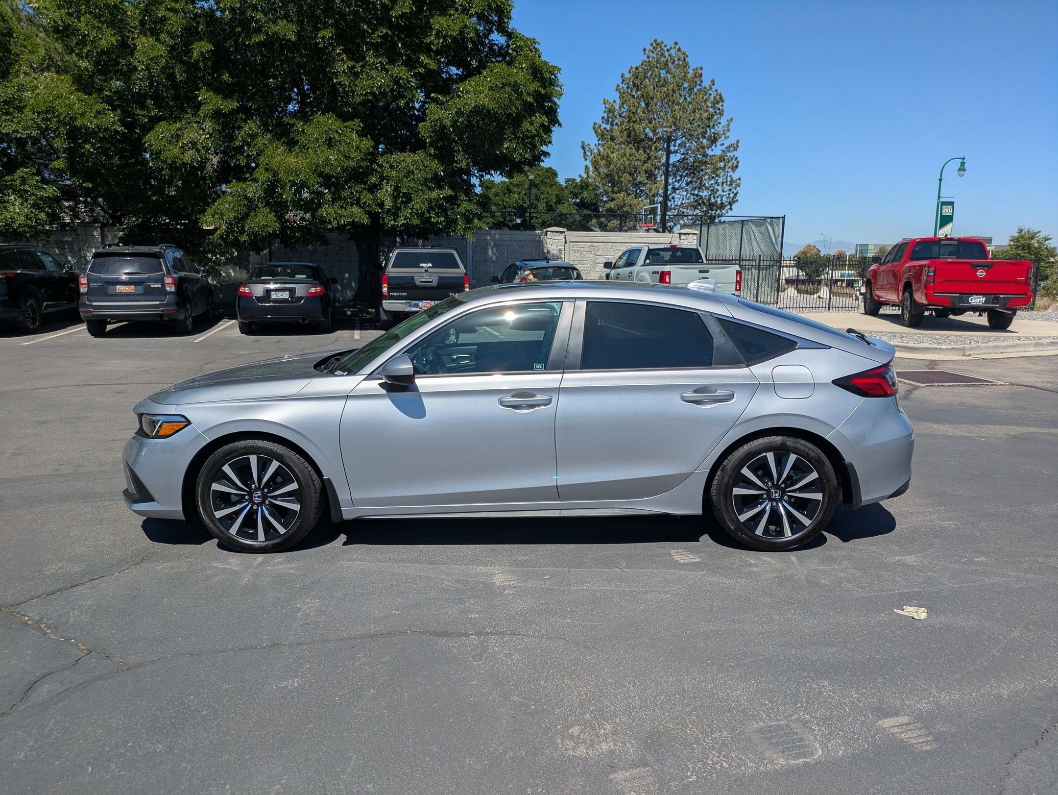 Used 2024 Silver Honda EX-L image 7