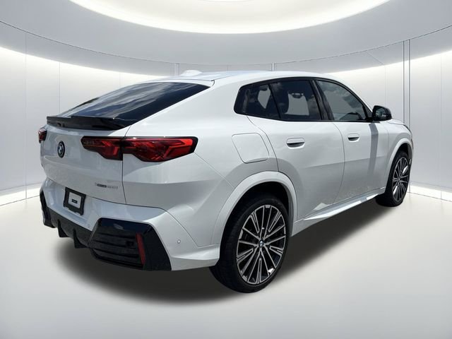 Used 2025 White BMW xDrive28i image 5