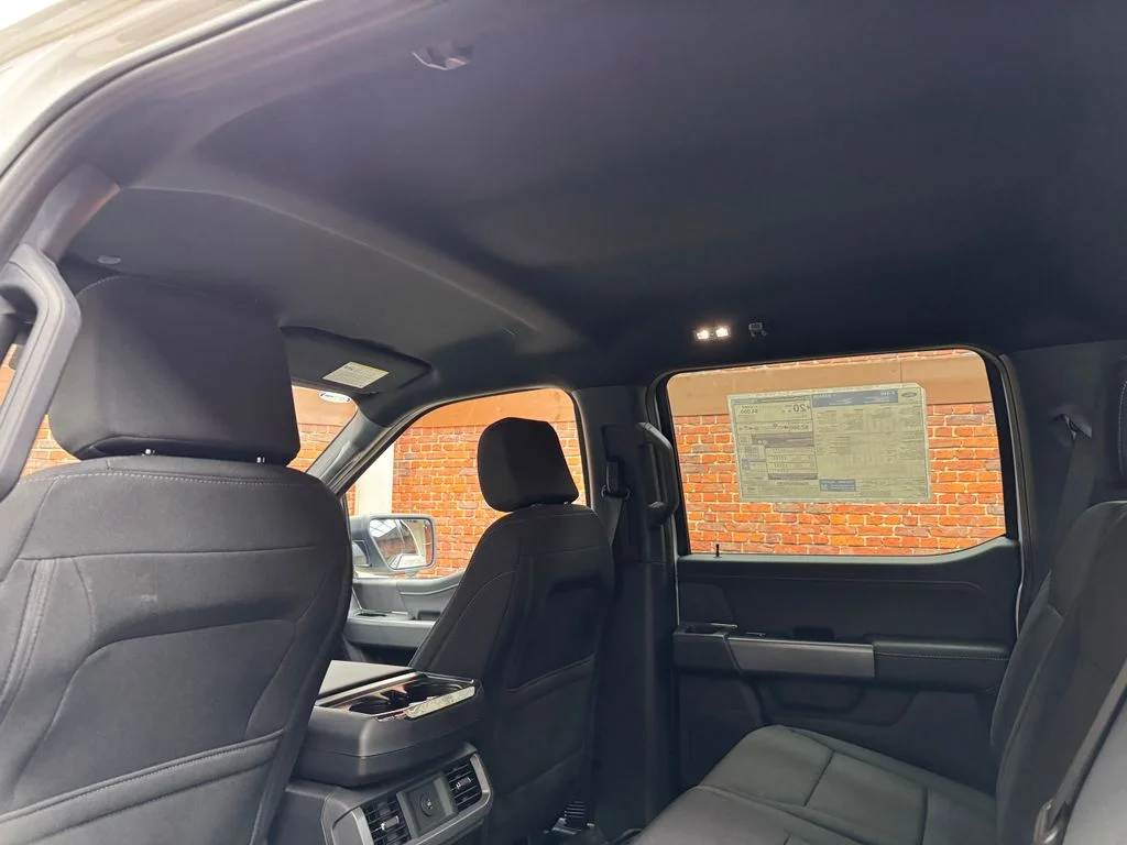New 2026 Oxford White Ford XLT image 25