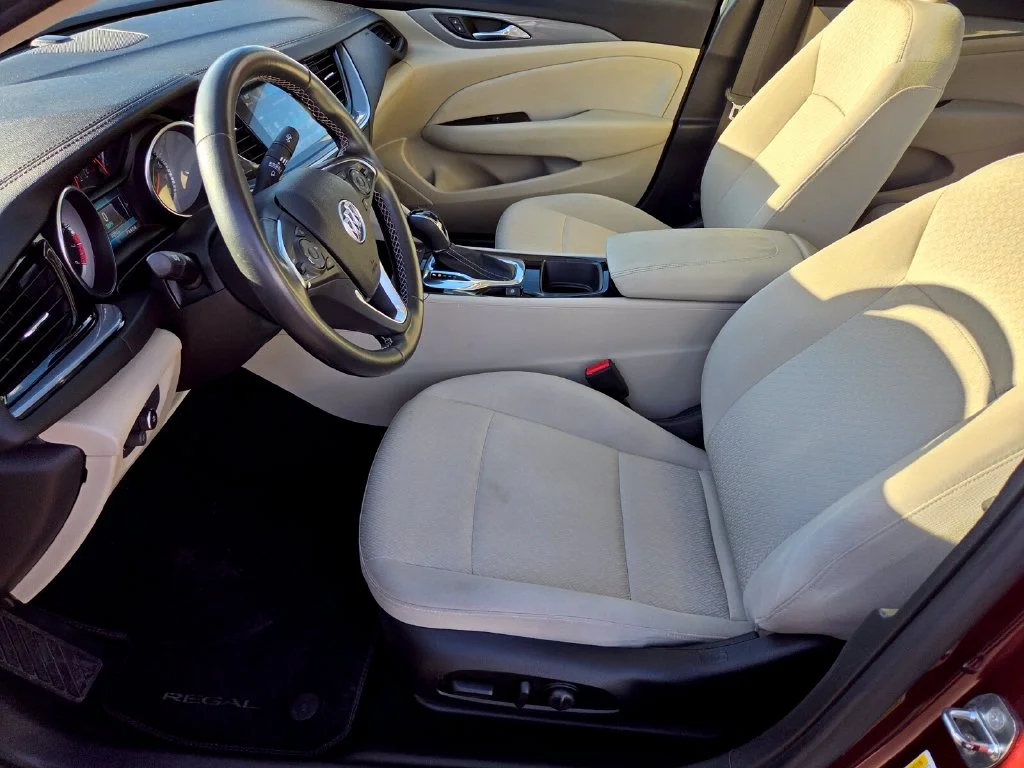 Used 2018 Red Buick Preferred image 13
