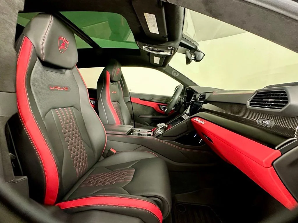 Used 2024 Black Lamborghini S image 24