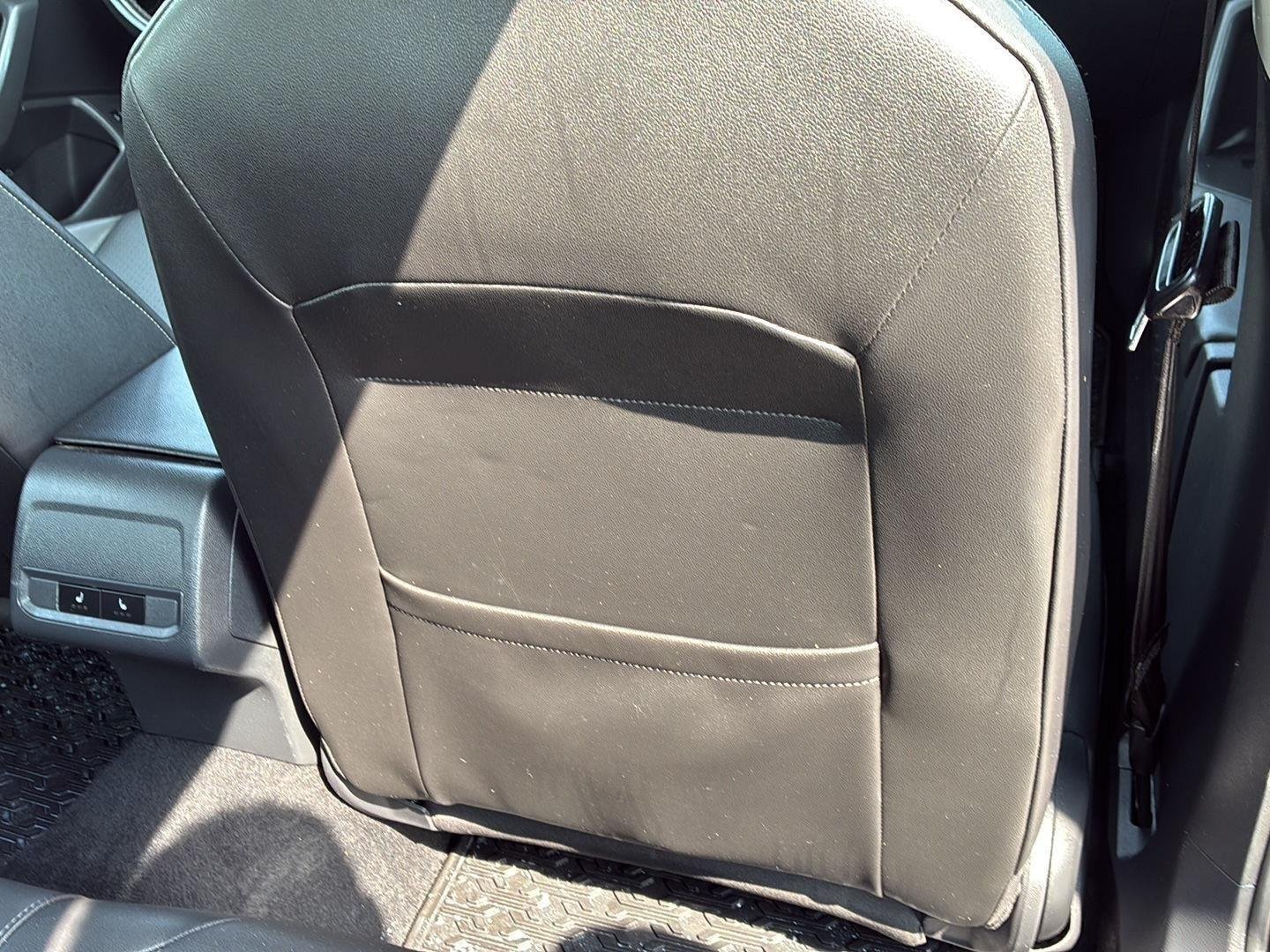 Used 2019 Platinum Gray Metallic Volkswagen SE image 21
