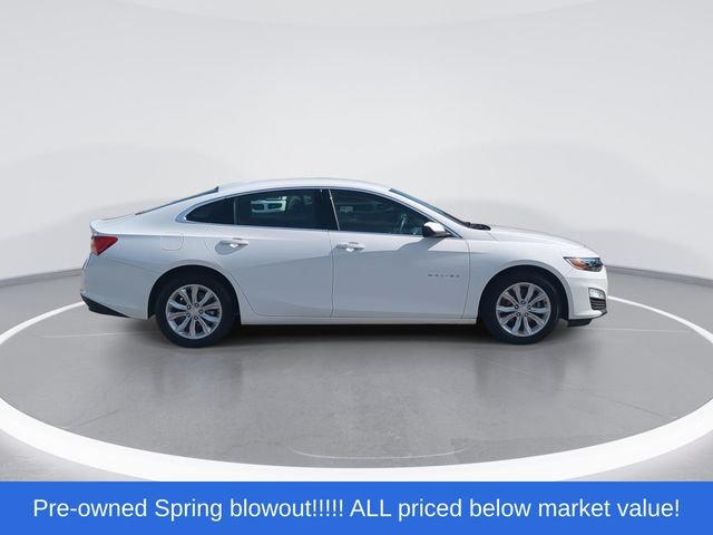 Used 2025 White Chevrolet LT image 9