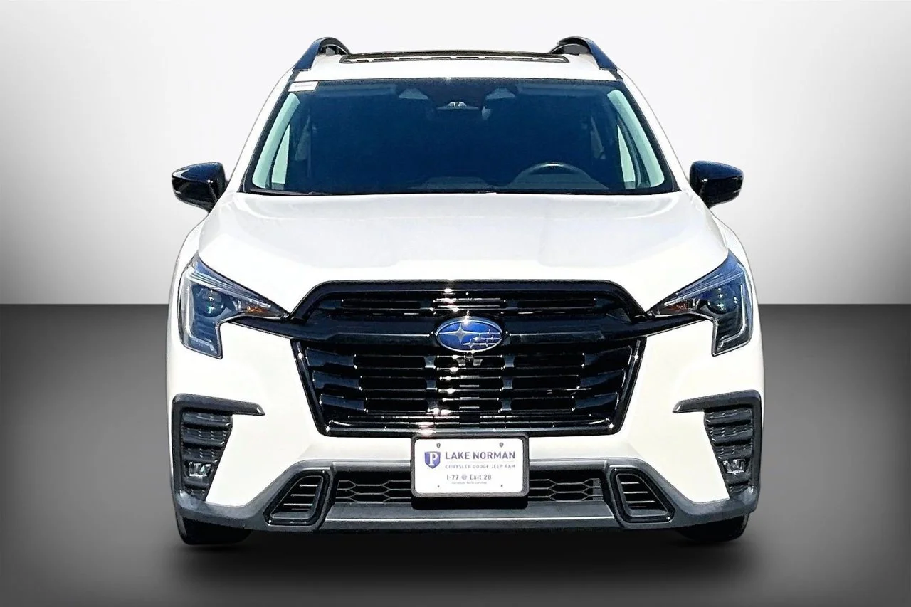 Used 2024 White Subaru Onyx Edition image 3