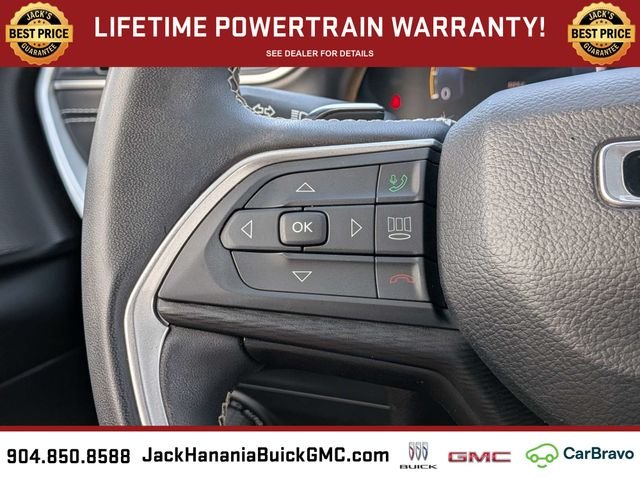 Used 2023 Silver Jeep Altitude image 28