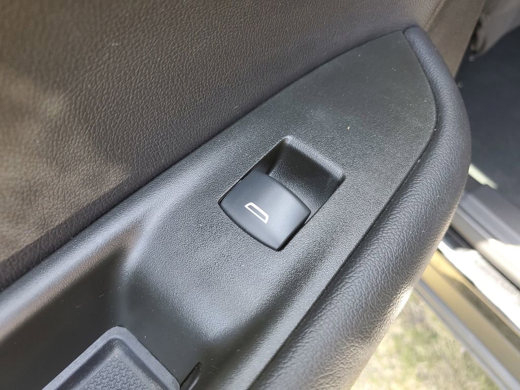 Used 2022 Black Chevrolet 2LT image 16