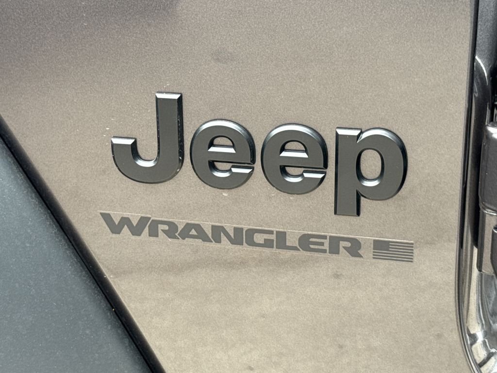 New 2026 Granite Crystal Metallic Clear-Coat Exterior Paint Jeep Sport image 10