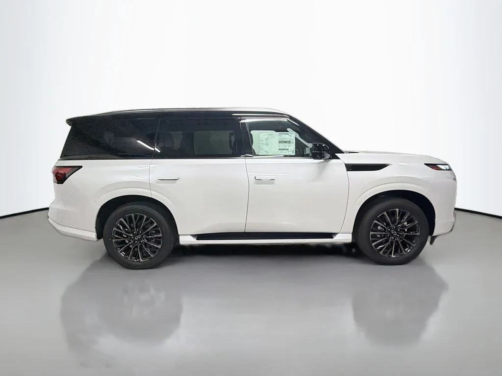 New 2026 White / Black INFINITI AUTOGRAPH image 8