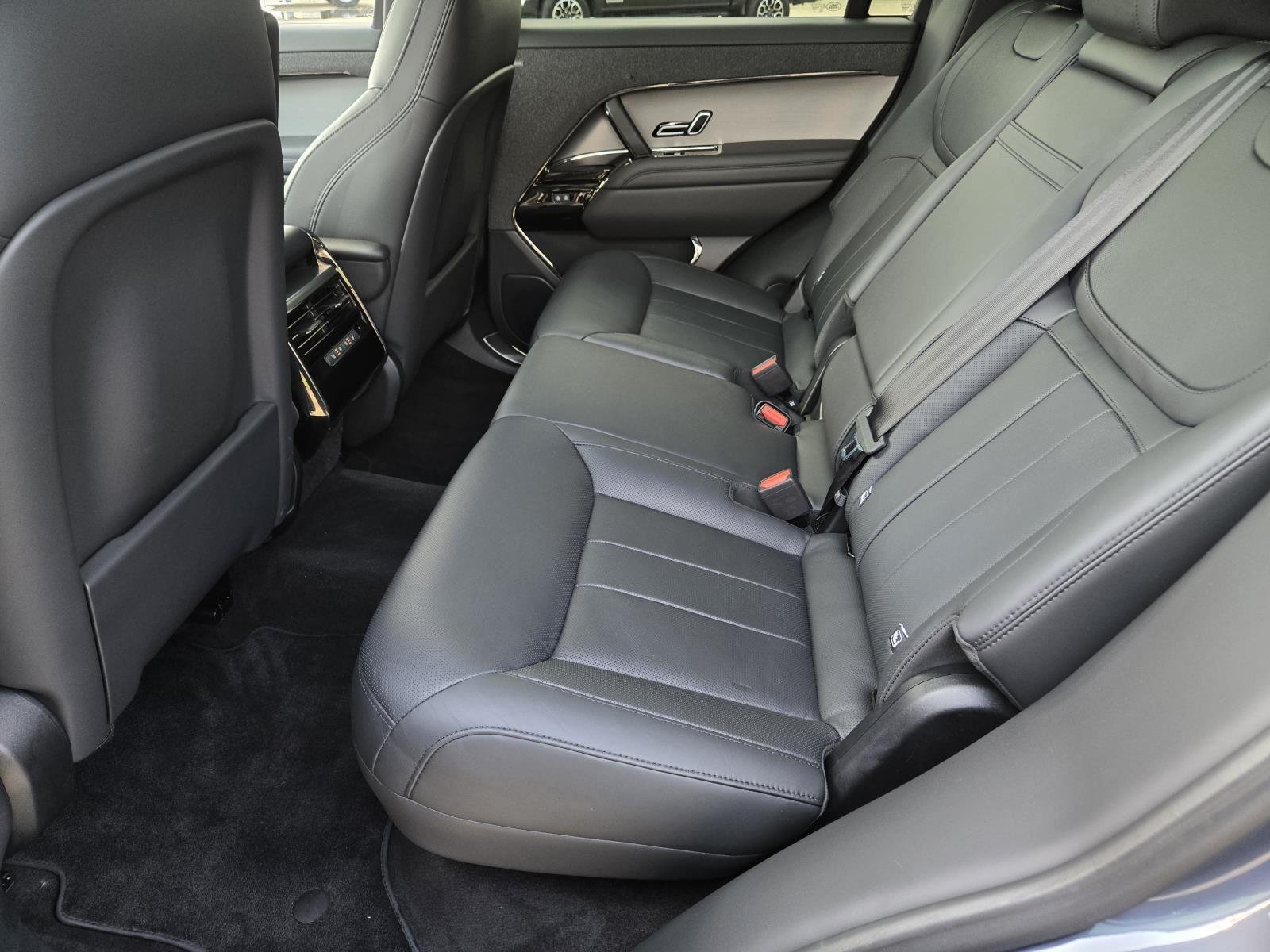 Used 2025 Varesine Blue Metallic Land Rover SE image 20