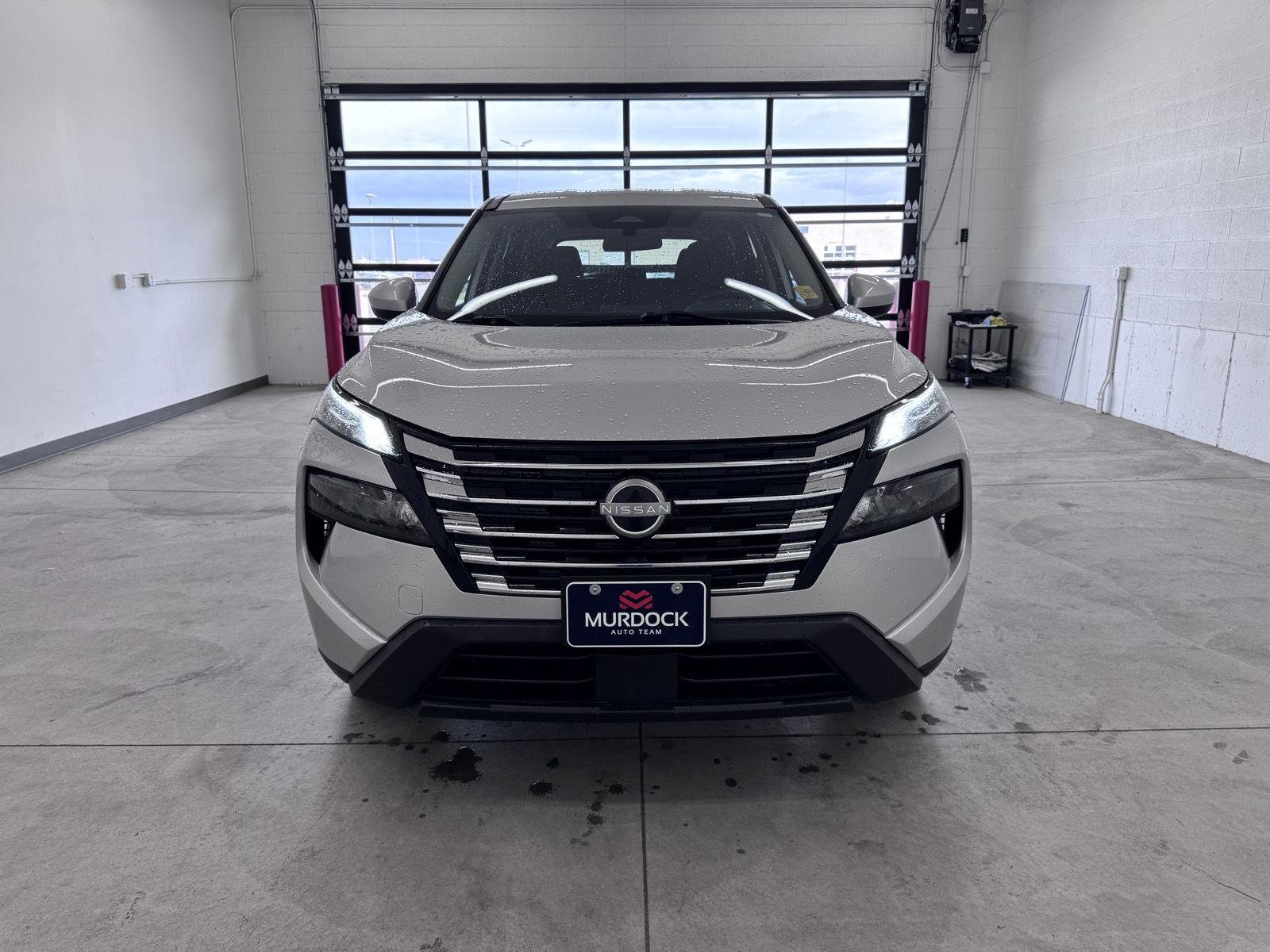 2024 Nissan Rogue SV - Photo 15