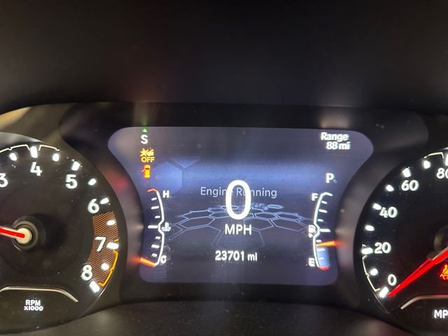 Used 2022 White Jeep Trailhawk image 23