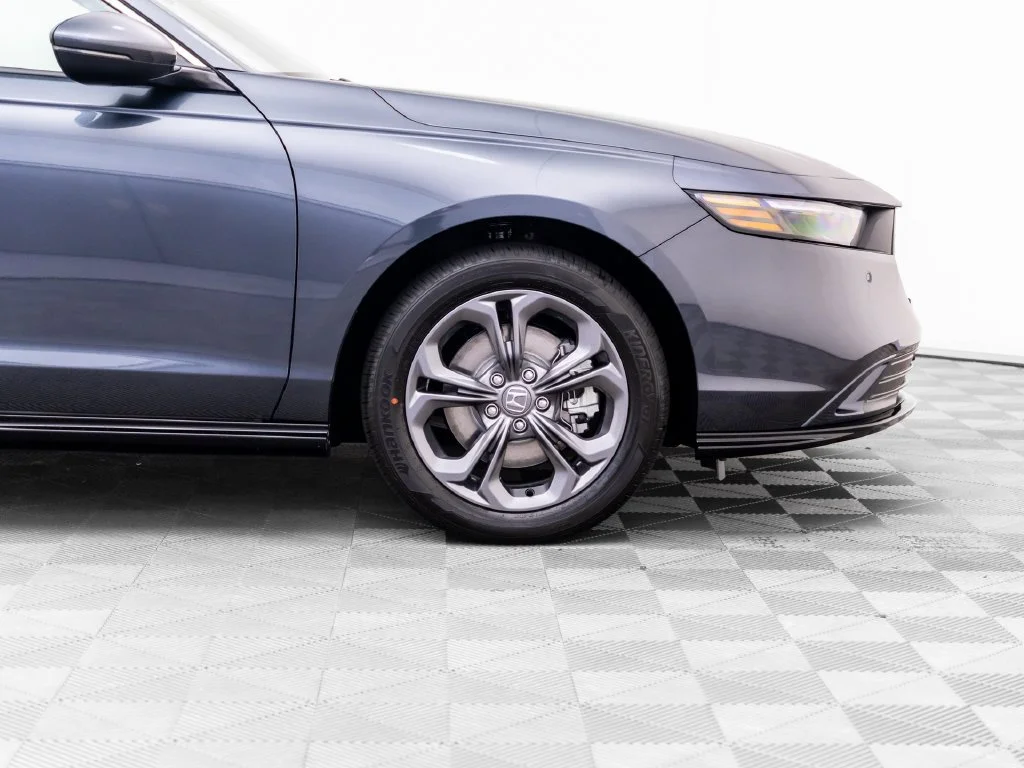 New 2026 Gray Honda EX-L image 31