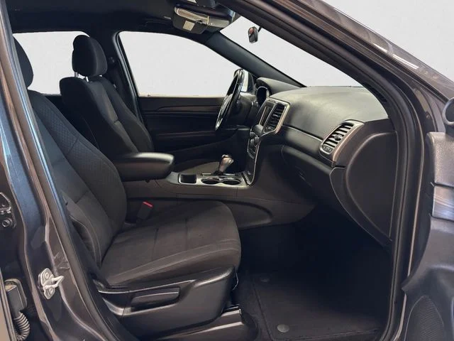 Used 2021 Gray Jeep Laredo E image 15