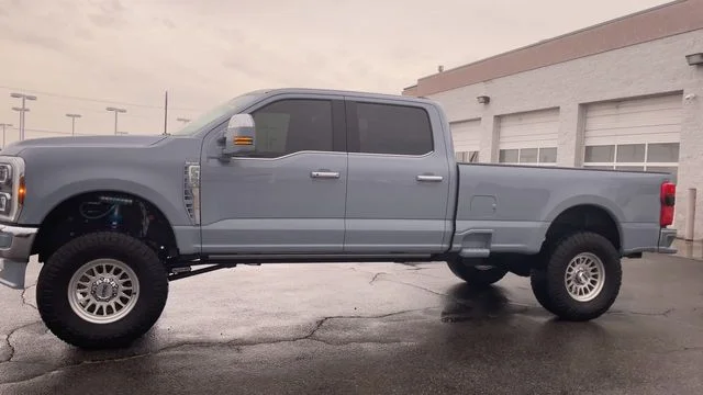 Used 2025 Gray Ford King Ranch image 6