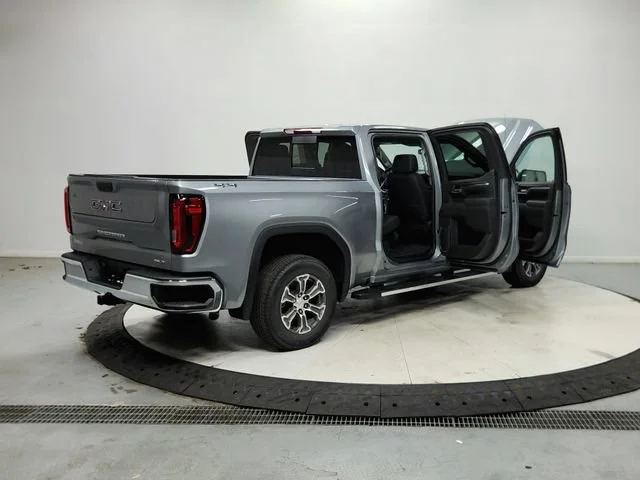 2026 GMC Sierra 1500 SLT - Photo 16