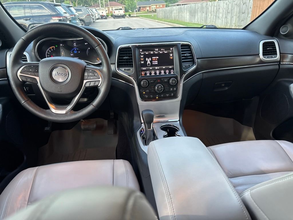Used 2018 White Jeep Limited image 20