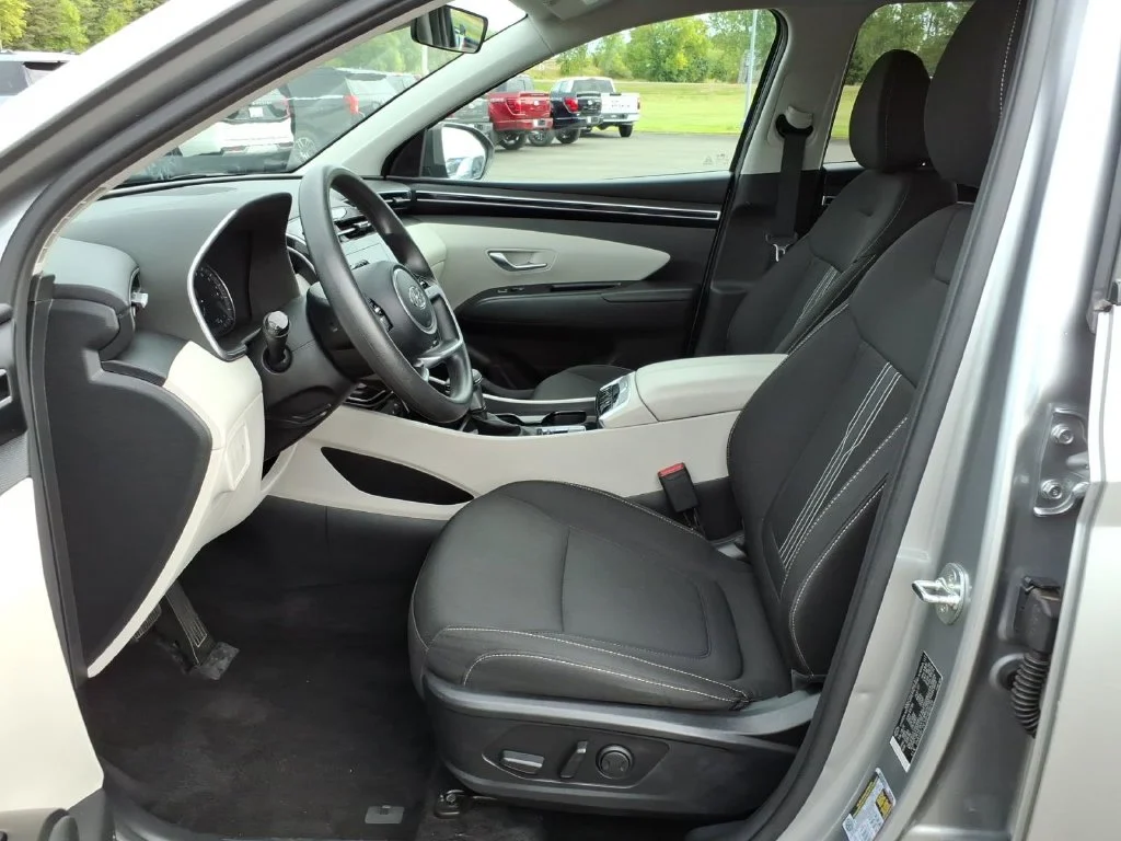Used 2024 Shimmering Silver Hyundai SEL image 10