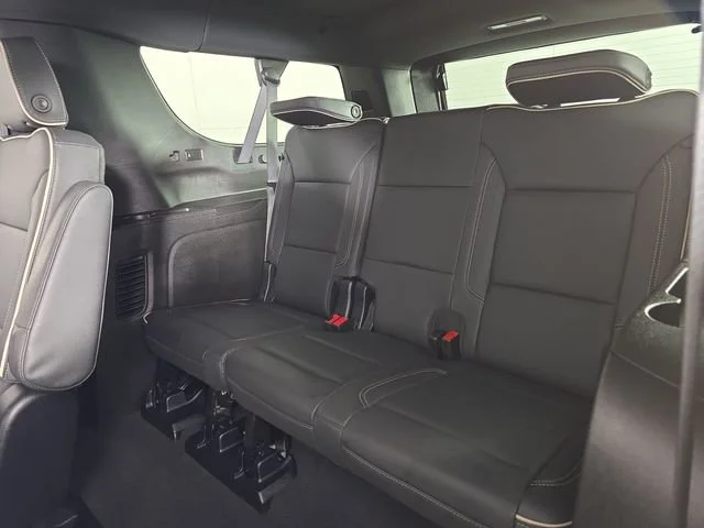 Used 2026 Polar White Tricoat Chevrolet Premier image 22