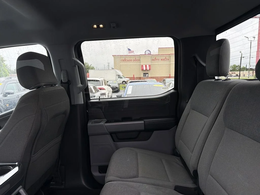 Used 2024 Black Ford XLT image 12
